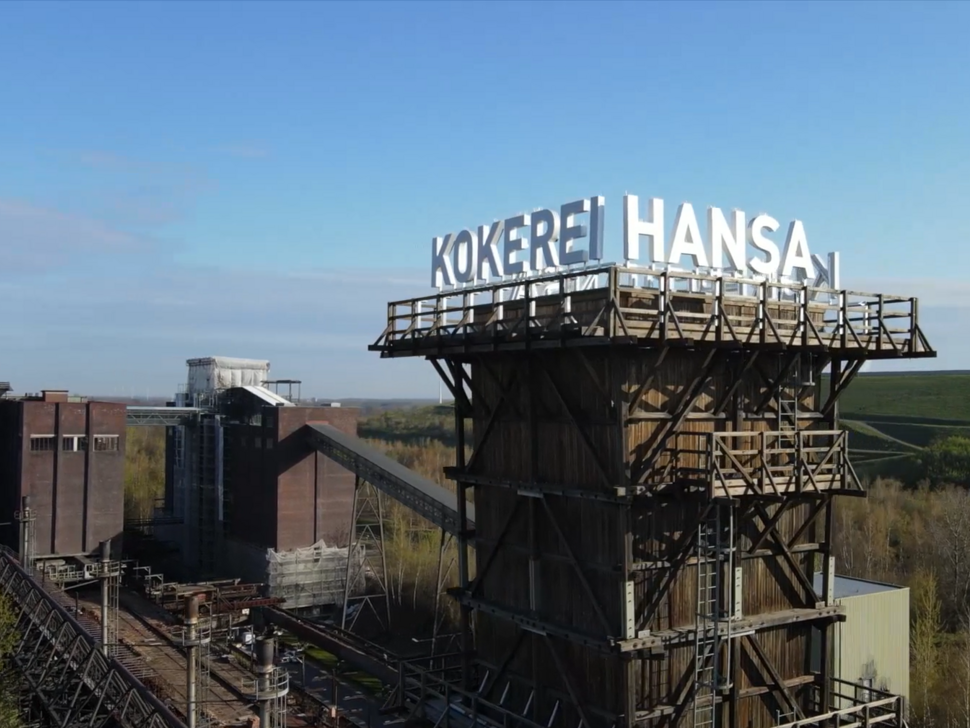 Das Bild zeigt das Gelände der Kokerei Hansa aus der Vogelperspektive.