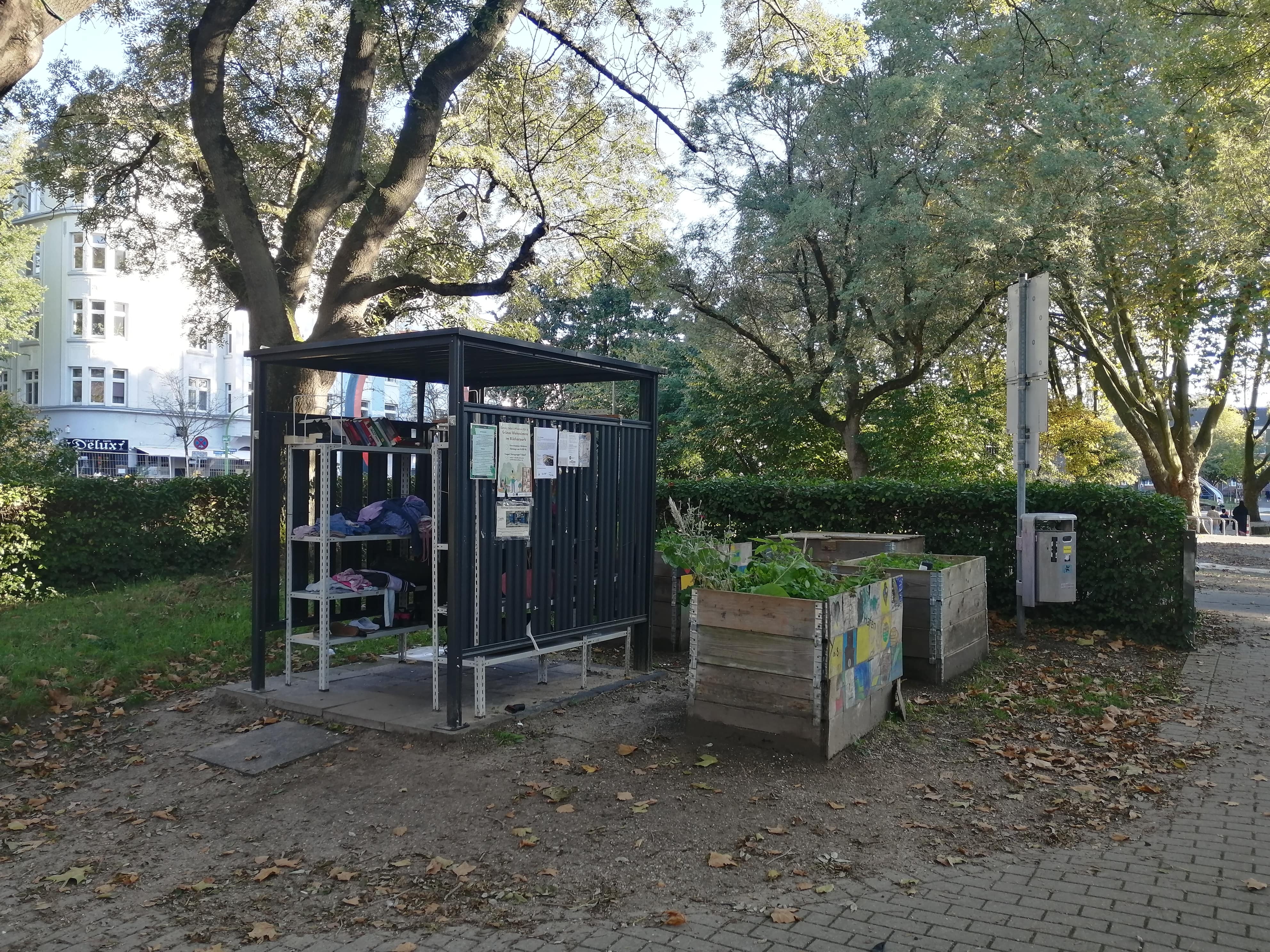GruenesWohnzimmerBluecherpark2_Dortmund_Planerladen Give-Box und Hochbeete im Blücherpark