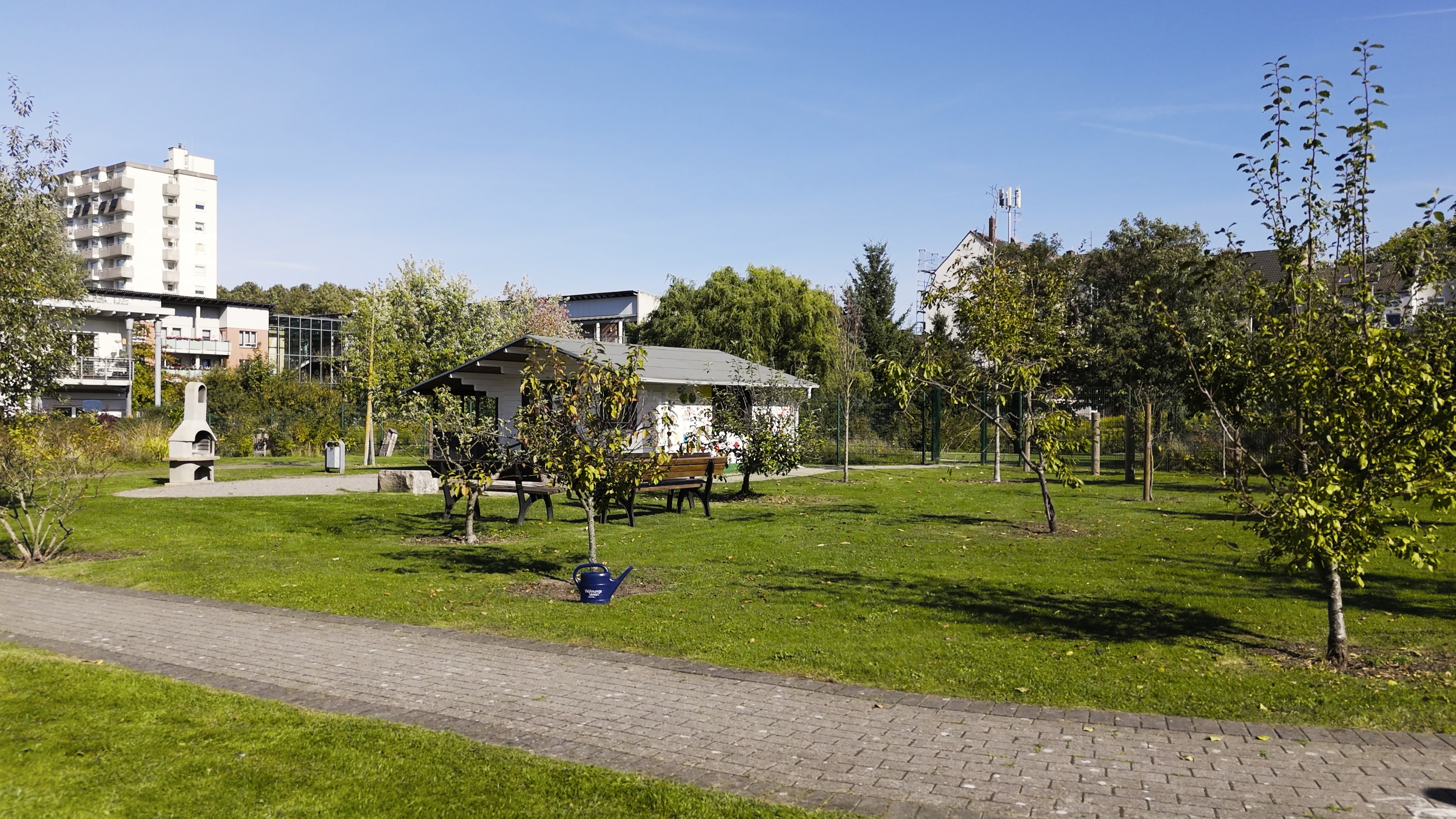 Gartenlaube mit Grillplatz