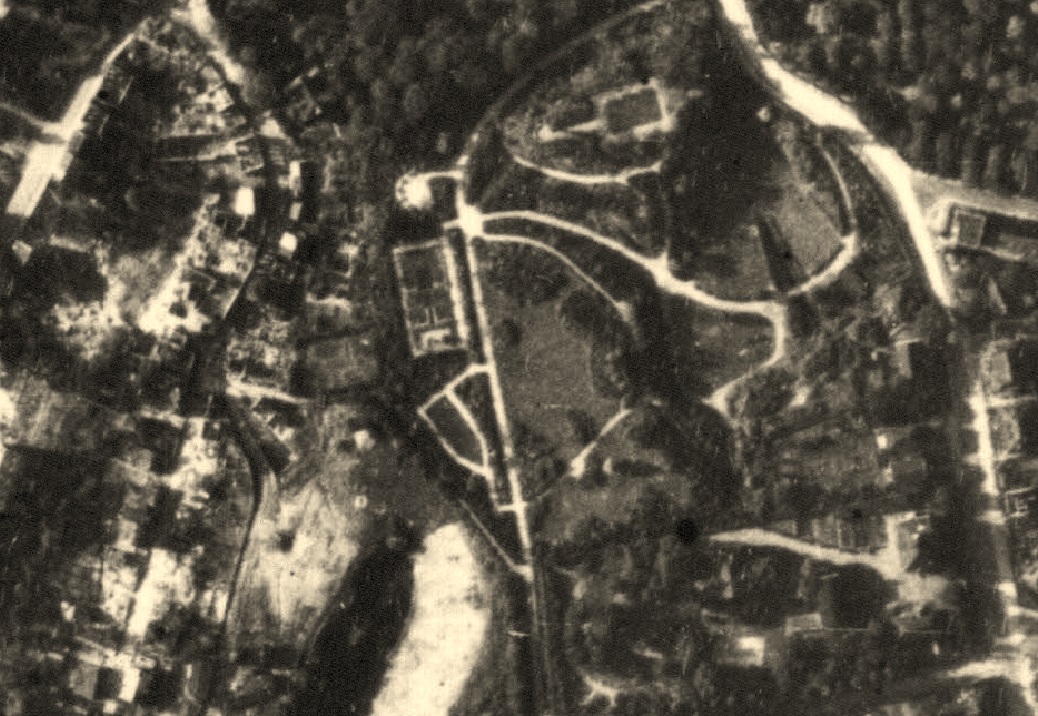 Luftbild vom Dimbeckpark von 1943, Stadtarchiv Mülheim an der Ruhr Luftbild vom Dimbeckpark von 1943, Stadtarchiv Mülheim an der Ruhr