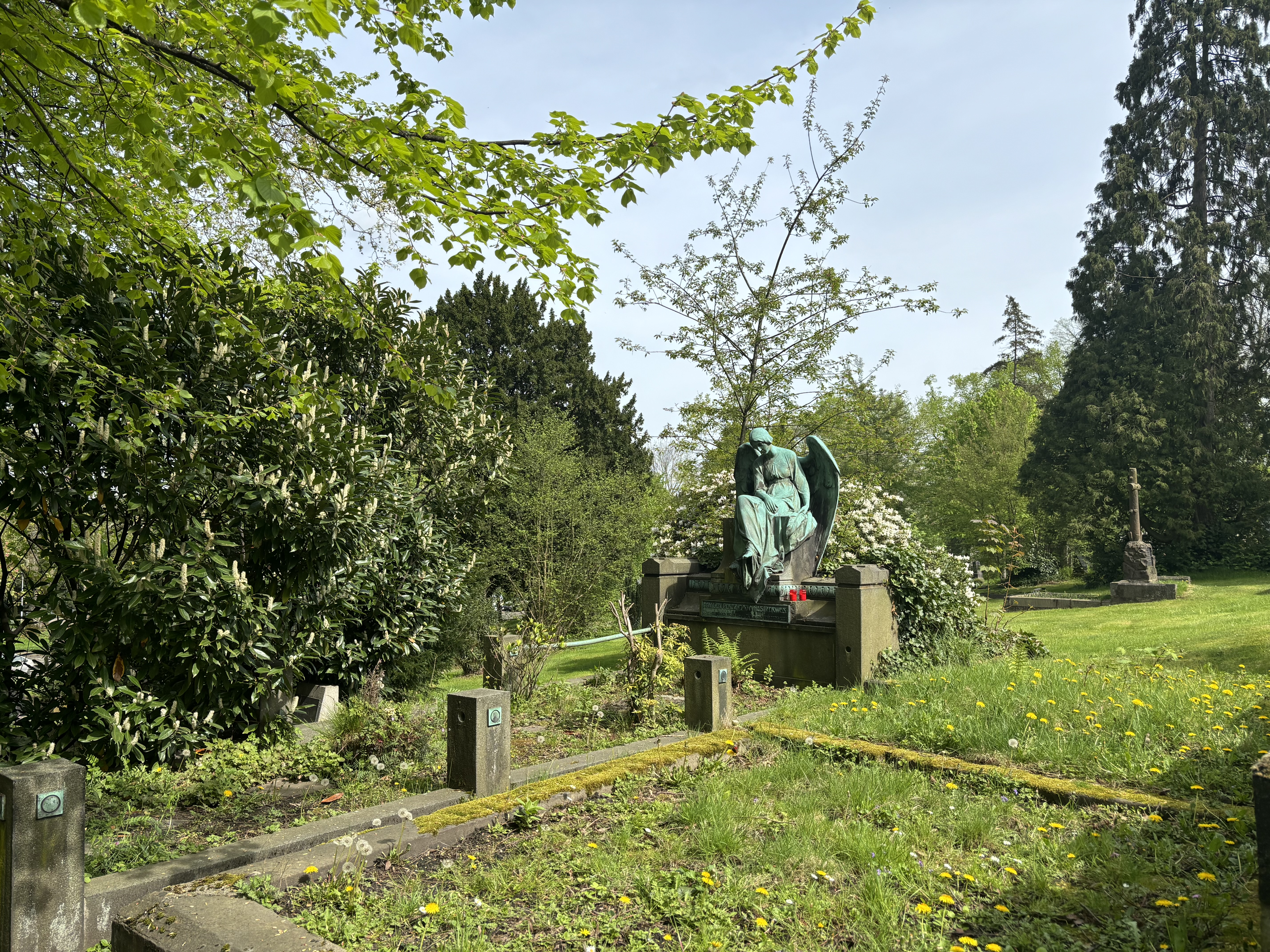 Altstadtfriedhof neben dem Dimbeckpark, Foto: Stadt Mülheim an der Ruhr Altstadtfriedhof neben dem Dimbeckpark, Foto: Stadt Mülheim an der Ruhr